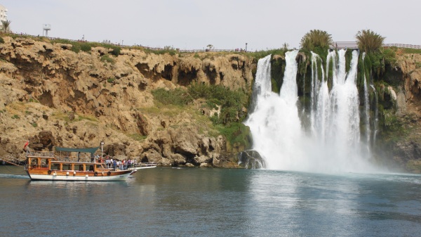 Antalya Relax Boat Trip with Duden Waterfalls
