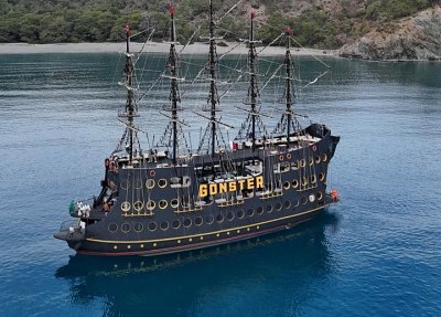 Gonster Pirate Ship from Antalya
